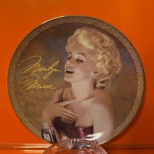 Marilyn Monroe Decorative Plate